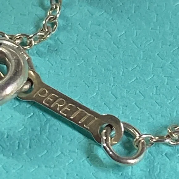 Tiffany & Co infinity cross Elsa Peretti.925 sterling silver 19” box - Picture 8 of 9